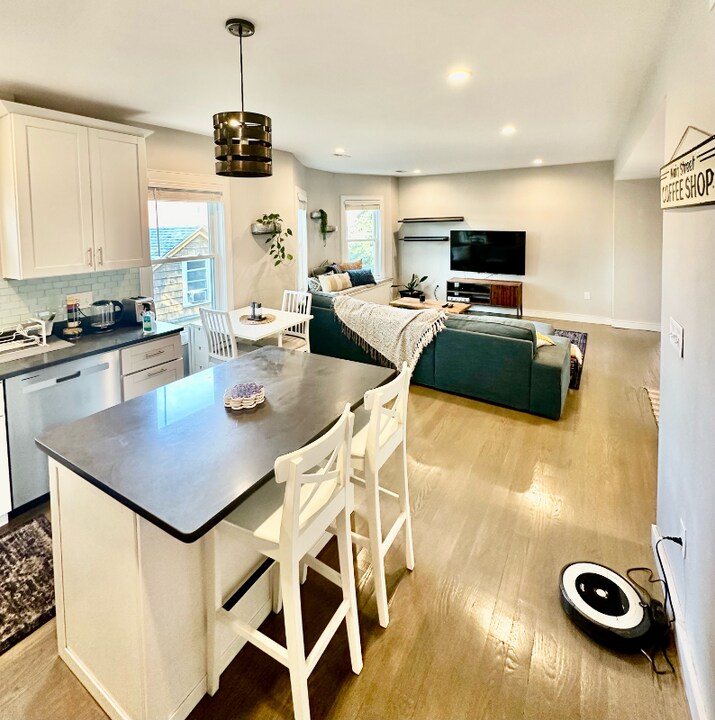 19 Highland St in Boston, MA - Building Photo