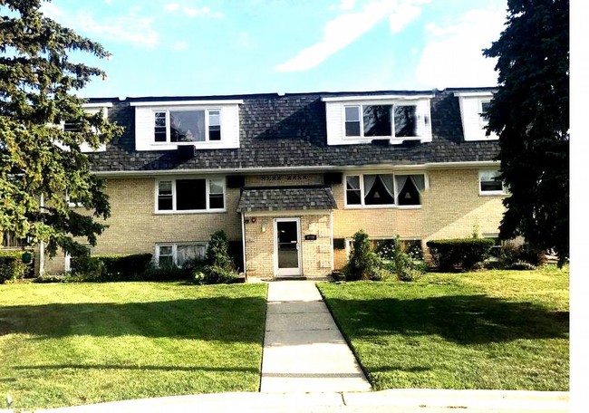9709 W Lorraine Dr-Unit -5 in Countryside, IL - Building Photo - Building Photo