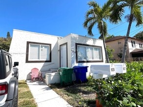 929 SW 12th Ave in Miami, FL - Building Photo - Building Photo