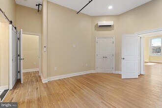 2029 Walnut St in Philadelphia, PA - Building Photo - Building Photo