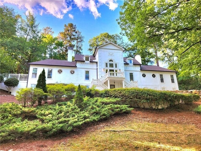 5125 Powers Ferry Rd NW in Atlanta, GA - Building Photo - Building Photo