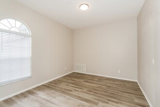 8759 Fort Socrum Village Way in Lakeland, FL - Building Photo - Building Photo