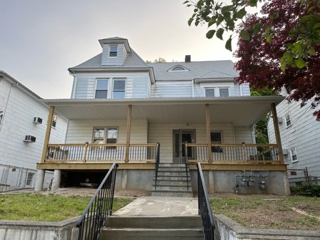 274 Summit Ave, Unit Apartment 2 in Mount Vernon, NY - Foto de edificio - Building Photo
