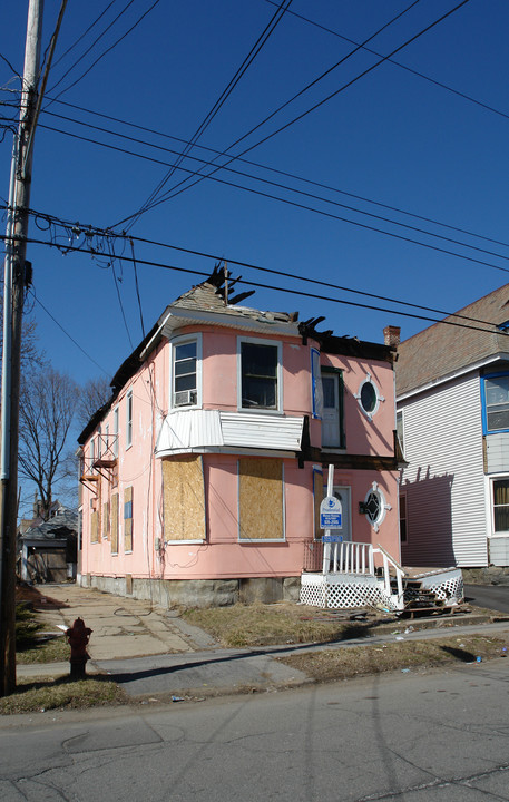 31 Division St in Schenectady, NY - Building Photo