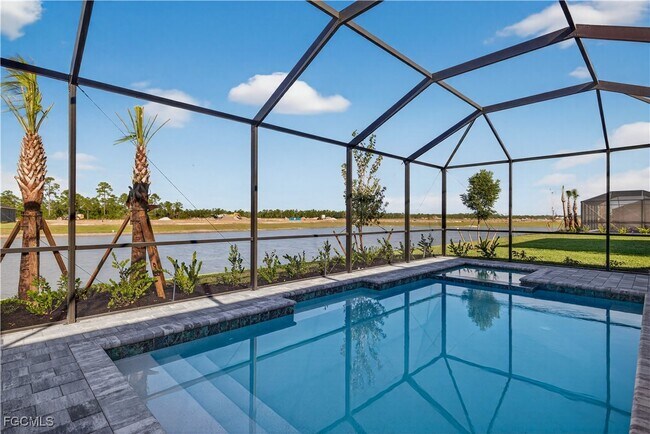 15015 Bluewater Rd in Punta Gorda, FL - Building Photo - Building Photo