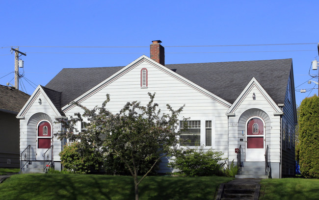 1618-1620 Colby Ave SE in Everett, WA - Building Photo - Building Photo