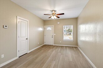 1214 SW Oklahoma Ave in Lawton, OK - Building Photo - Building Photo