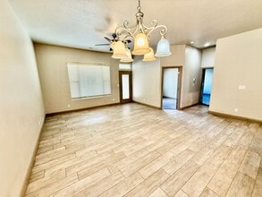 2556 W 235 N in Hurricane, UT - Building Photo - Building Photo