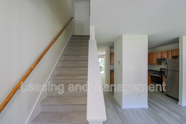 1247 Island Club Dr in Charleston, SC - Foto de edificio - Building Photo