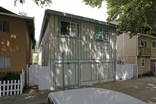 1910 5th St in Sacramento, CA - Foto de edificio - Building Photo