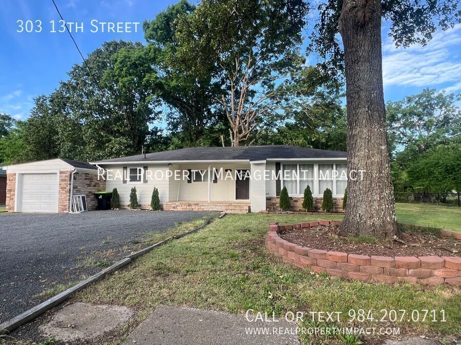 303 13th St in Butner, NC - Building Photo