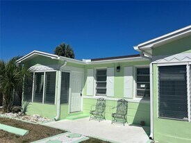 116 145th Ave in Madeira Beach, FL - Building Photo