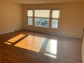 19 Parsons St, Unit 2 in Harrison, NY - Building Photo