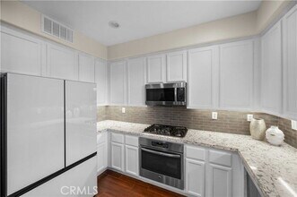 27503 Wellsley Way in Santa Clarita, CA - Building Photo - Building Photo