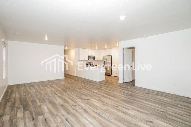 2451 W Pollinator Dr in Kuna, ID - Building Photo - Building Photo