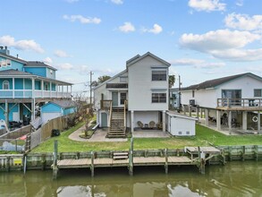 1648 Dick Bay St in San Leon, TX - Foto de edificio - Building Photo