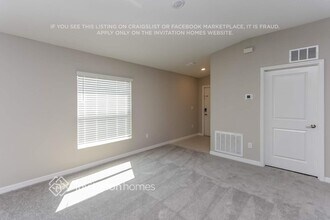 8638 41st Ave E in Palmetto, FL - Building Photo - Building Photo