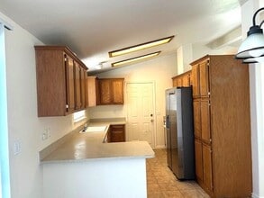 640 E Shaver St in San Jacinto, CA - Building Photo - Building Photo