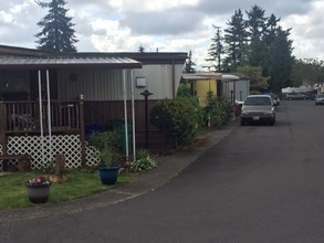 Viking Mobile Home Park in Portland, OR - Building Photo - Building Photo