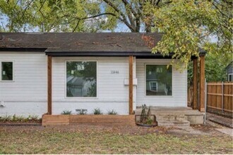 11446 Lippitt Ave in Dallas, TX - Building Photo - Building Photo