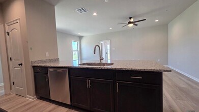 25662 Tarver Dr in Denham Springs, LA - Building Photo - Building Photo