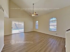 8030 W Paradise Dr in Peoria, AZ - Foto de edificio - Building Photo