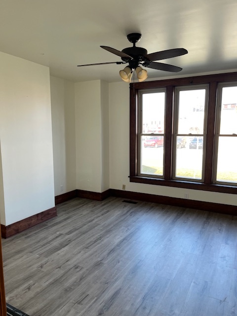 201 S Wayne St, Unit B in Fremont, IN - Building Photo