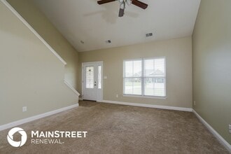 9825 Valley Farms Blvd in Louisville, KY - Building Photo - Building Photo