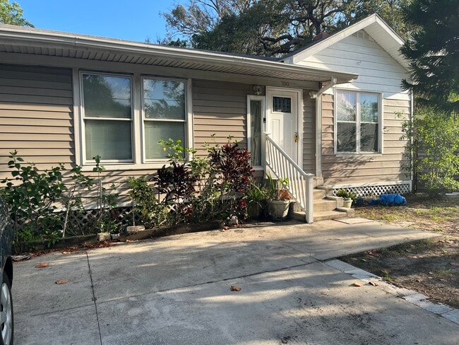 property at 700 36th Ave S