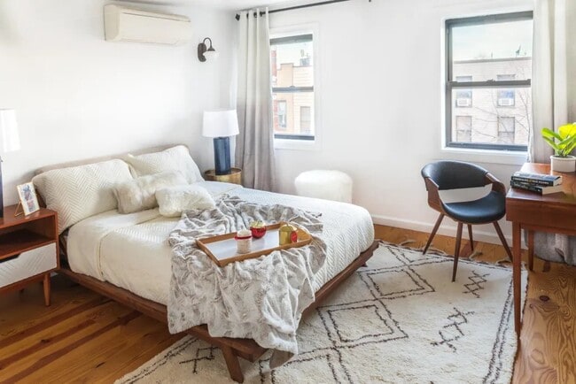 Furnished room/NOT APARTMENT, Unit 3L in Brooklyn, NY - Foto de edificio - Building Photo