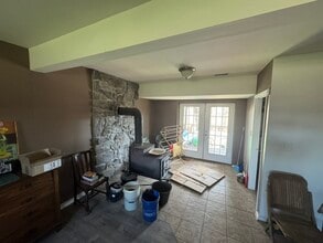 695 Old Leetown Pike in Kearneysville, WV - Building Photo - Building Photo