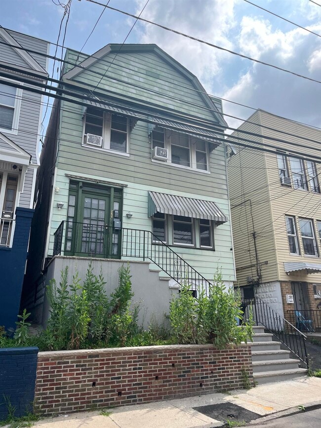 property at 262 Winfield Ave
