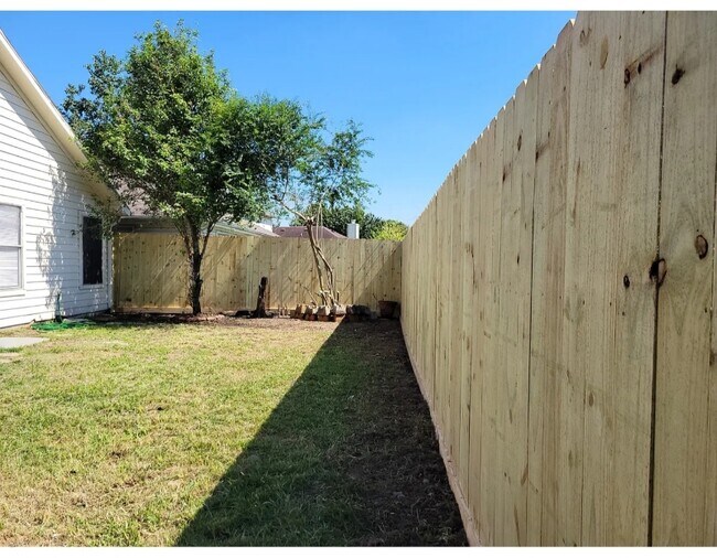 19971 Sycamore Valley Dr in Cypress, TX - Building Photo - Building Photo