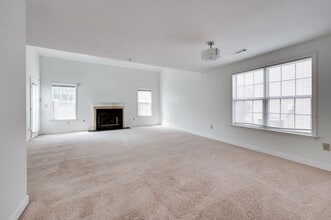 6940 Somerset Farms Cir in Nashville, TN - Building Photo - Building Photo