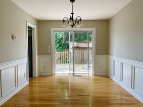 19953 Spur Hill Dr in Gaithersburg, MD - Building Photo - Building Photo