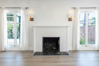 3435 Arlington Ave in Los Angeles, CA - Building Photo - Building Photo