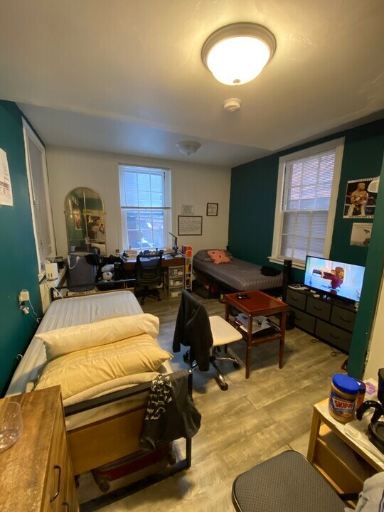 45 Anderson St, Unit 1-2 in Boston, MA - Building Photo
