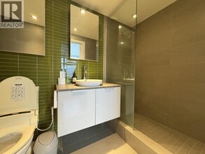 128 W Cordova St in Vancouver, BC - Building Photo - Building Photo