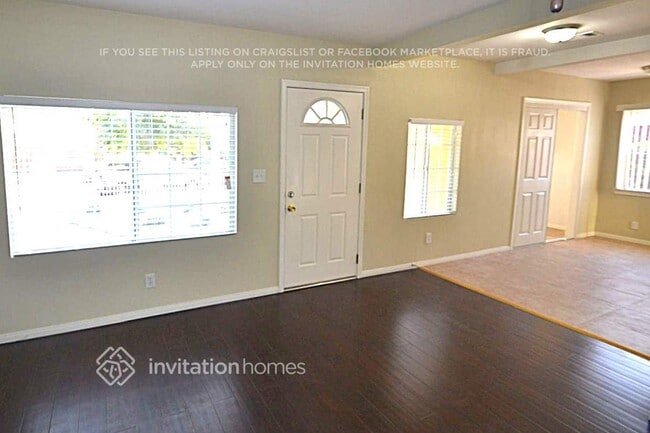 7447 Loma Verde Ave in Los Angeles, CA - Building Photo - Building Photo