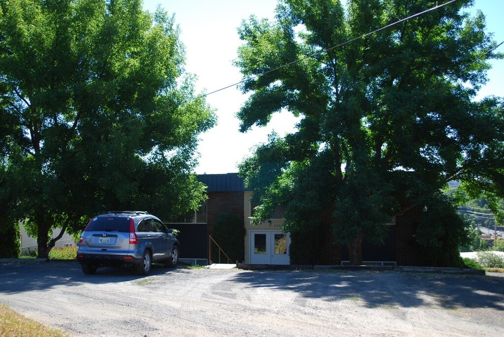 225 NW Tingley St, Unit 215 C in Pullman, WA - Building Photo