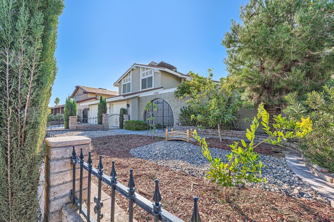 1908 Piccolo Way in Las Vegas, NV - Foto de edificio - Building Photo