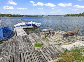 25678 W Long Beach Dr in Ingleside, IL - Building Photo - Building Photo