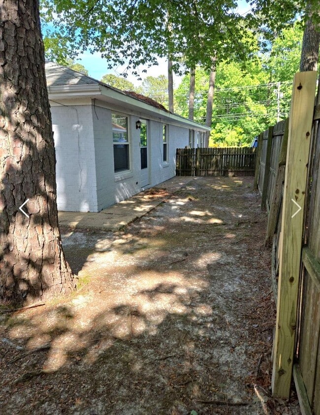 703 S Rosemont Rd in Virginia Beach, VA - Building Photo - Building Photo