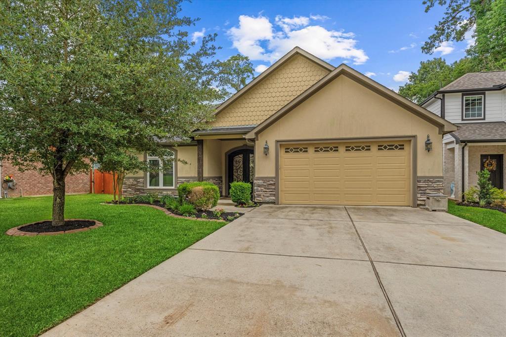 13431 Hilton Head Dr in Montgomery, TX - Building Photo