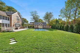 96 Miller Rd in Southampton, NY - Building Photo - Building Photo