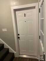 2112 Cathedral Ave, Unit 2 in Norwood, OH - Building Photo