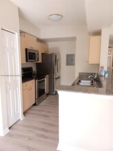 2493 Centergate Dr, Unit 204 in Miramar, FL - Building Photo - Building Photo