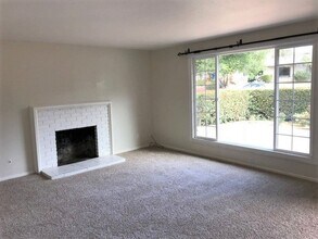 541 Highland Dr in San Luis Obispo, CA - Building Photo - Building Photo