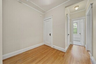 1 Crawford St in Cambridge, MA - Building Photo - Building Photo