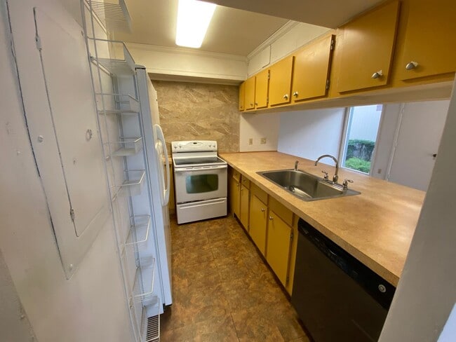 2010 Corner Lake in Haines City, FL - Building Photo - Building Photo